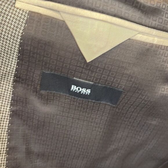 Hugo Boss Mens Brown Small Houndstooth Blazer size 46L - Picture 2 of 6